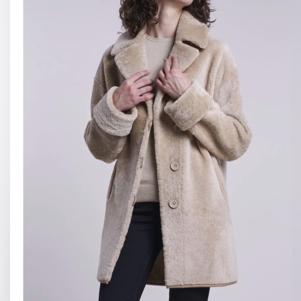 Genuine Shearling Coat
Blue Duck